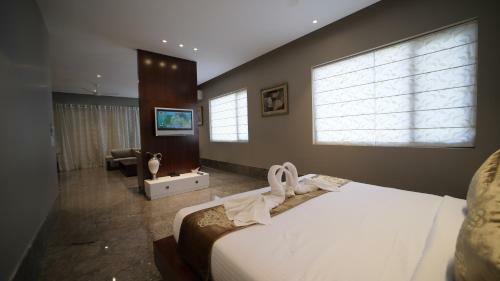 Hotel The Grand Village