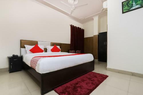 Hotel Oyo 24436 Ymd 7 Grand
