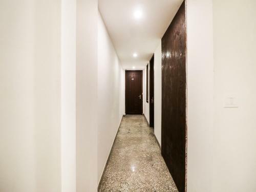 Oyo 76135 Hotel Silver Estate