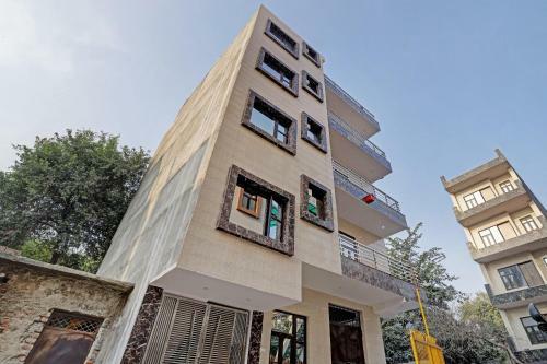 Hostal Oyo 77487 Oyo Home 49269