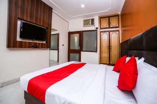 Oyo 26589 Hotel Royal Town