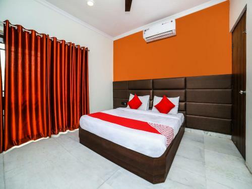 Oyo 26589 Hotel Royal Town