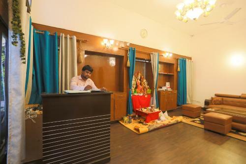 Hotel Oyo 62702 Golden Home Stay
