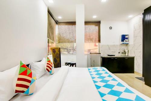 Hostal Oyo Home 65301 Livin Home Stay