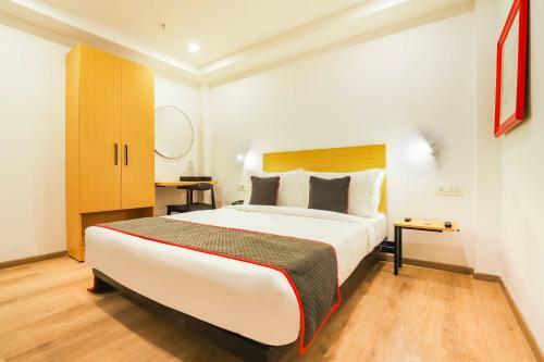 Oyo Townhouse 331 Vat Hotels