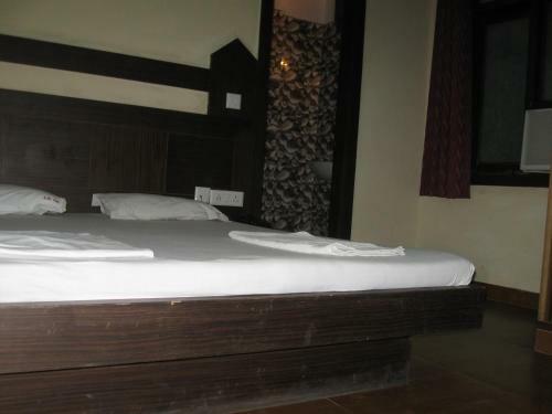 Hotel S B Guest House