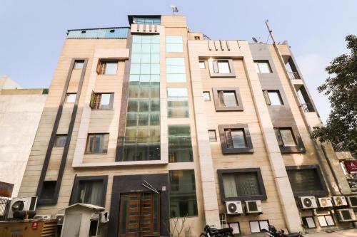 Oyo 70849 Hotel Sarvasa Residency