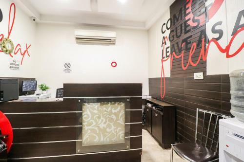 Oyo 70849 Hotel Sarvasa Residency