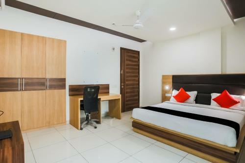 Capital O 71384 Hotel Jmk