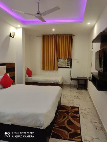 Hotel Prince Plaza Near Igi