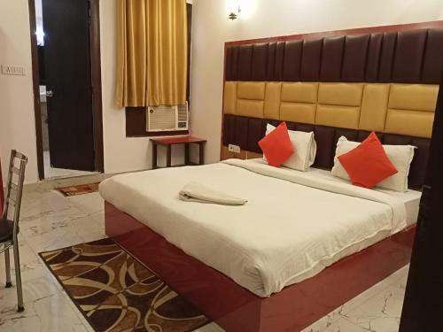 Hotel Prince Plaza Near Igi