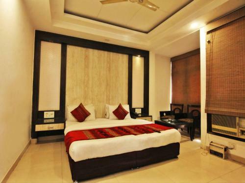 Hotel Baba Deluxe - New Delhi Railway Station