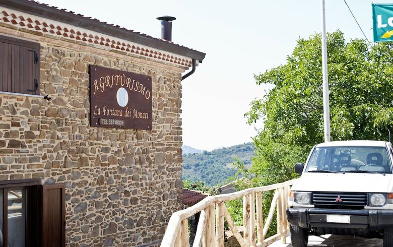 Agroturismo La Fontana Dei Monaci Di Stefania Astore