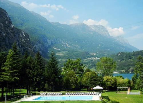 Hotel Albergo Miralaghi