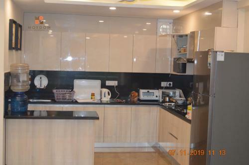 Hostal Moydom 3bhk Ultra Modern Apparment Opp Nfc Market