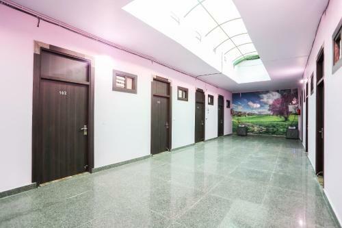 Oyo 72788 Hotel Jewels