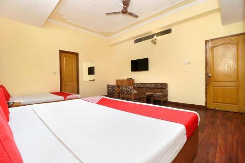 Hotel Oyo 22255 Abhi International