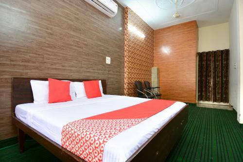 Hotel Oyo 33024 Urban Guest House