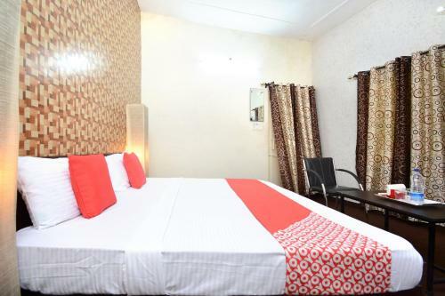 Hotel Oyo 33024 Urban Guest House