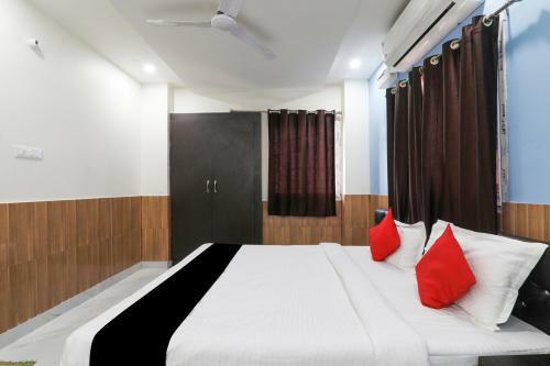 Capital O 78105 Hotel Figtree Premier