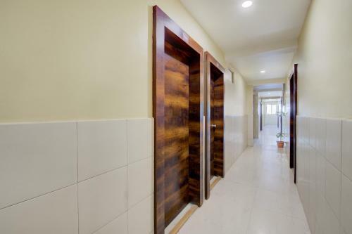 Hotel Oyo 27822 Amrut Executive