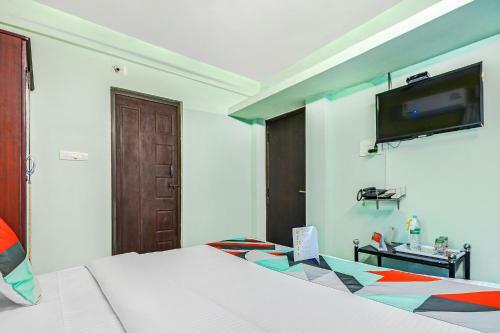 Hotel Fabexpress Ss Luxury Apartment