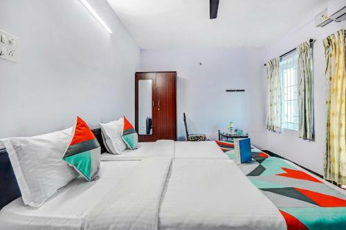 Hotel Fabexpress Ss Luxury Apartment