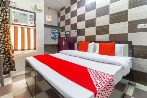 Hotel Oyo 43318 Aayat Apartment