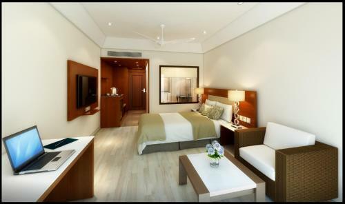 Hotel Sobit Sarovar Portico