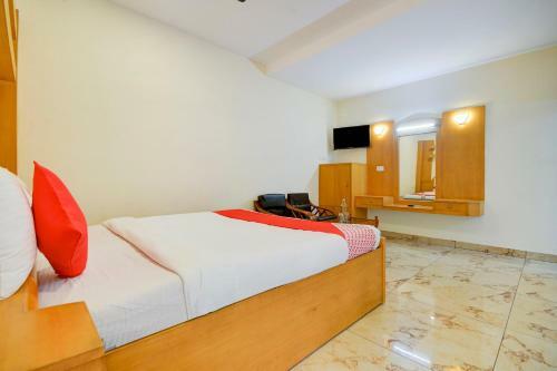 Hotel Oyo Flagship 43289 Srikrishnan Residency Raja Mill Rd