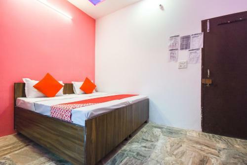 Oyo 49541 Hotel Waris Residency