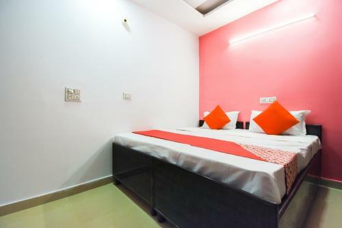 Oyo 49541 Hotel Waris Residency
