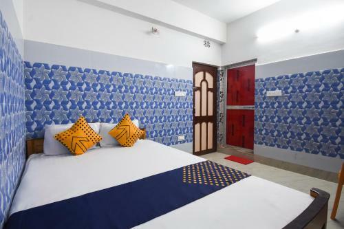 Oyo 49541 Hotel Waris Residency