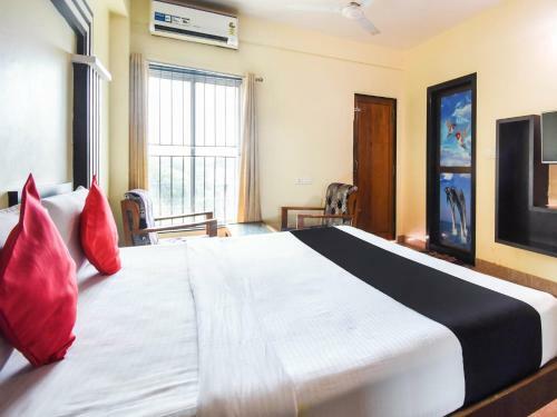 Hotel Oyo 8000 Mj Residency