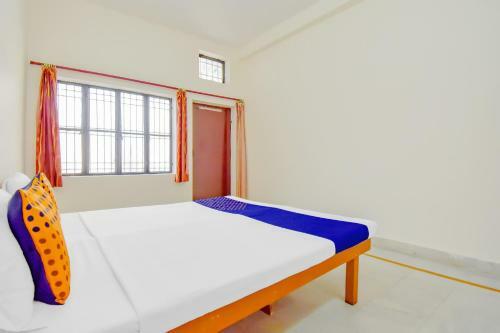 Hotel Spot On 78486 Ganga Usha Guest House