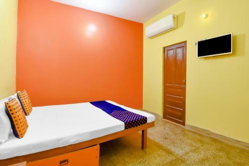 Hotel Spot On 78486 Ganga Usha Guest House