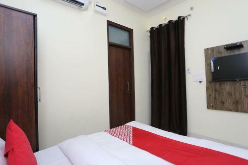Hotel Oyo 38098 Regal