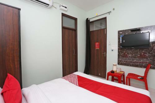 Hotel Oyo 38098 Regal