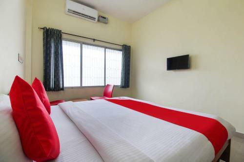 Hotel Oyo 76215 Royal Residency