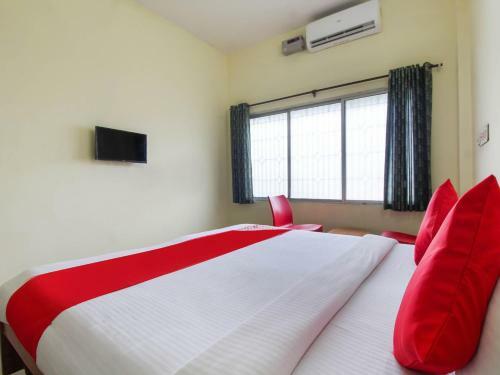 Hotel Oyo 76215 Royal Residency