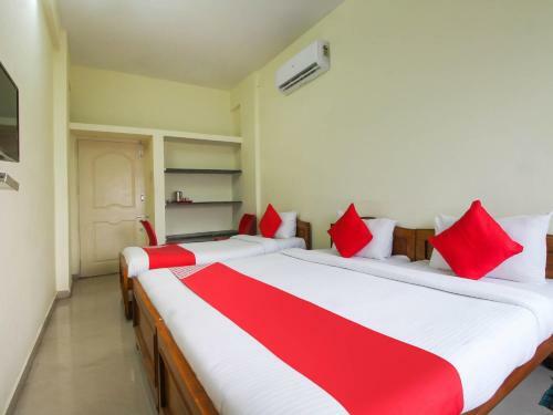 Hotel Oyo 76215 Royal Residency