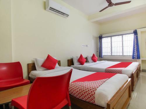 Hotel Oyo 76215 Royal Residency