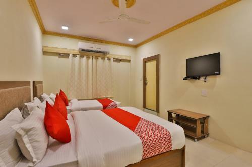 Oyo 30369 Abc Hotel