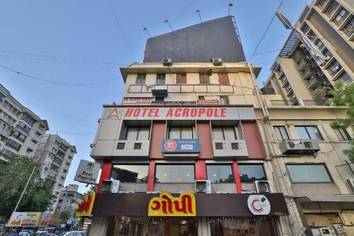 Oyo 40026 Hotel Acropole