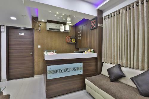 Oyo 40026 Hotel Acropole