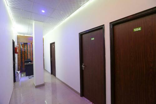 Hotel Oyo 60554 Blue Diamond Inn