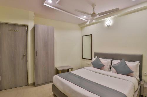 Hotel Fabexpress Sg Sarkhej-gandhinagar Highway