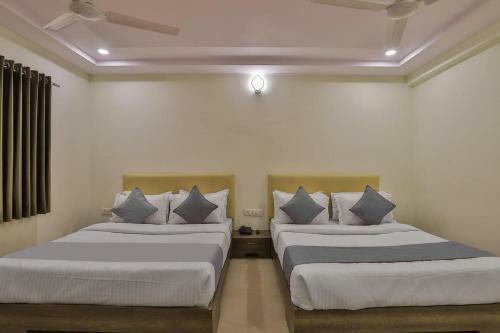 Hotel Fabexpress Sg Sarkhej-gandhinagar Highway