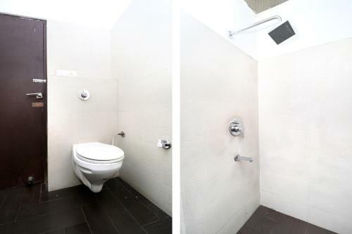 Oyo 8627 Hotel Space