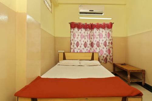 Spot On 37669 Hotel Shiva Sai Lodge